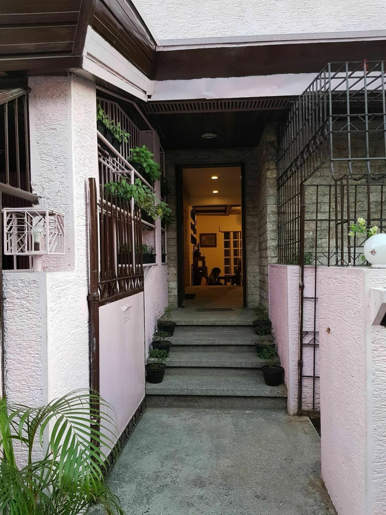 Kamuning Transient Hostel Manila Eksteriør billede